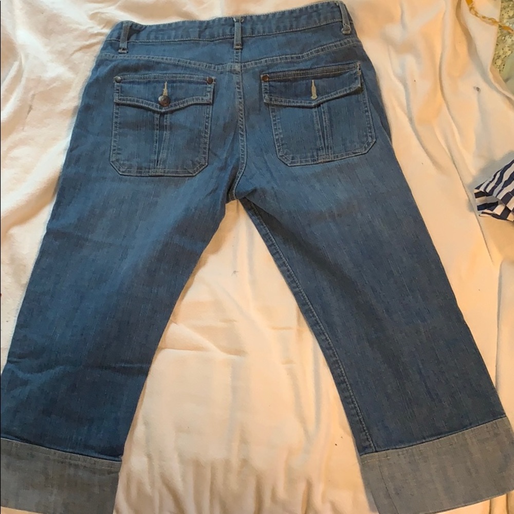 Jean Capris - Picture 2 of 6